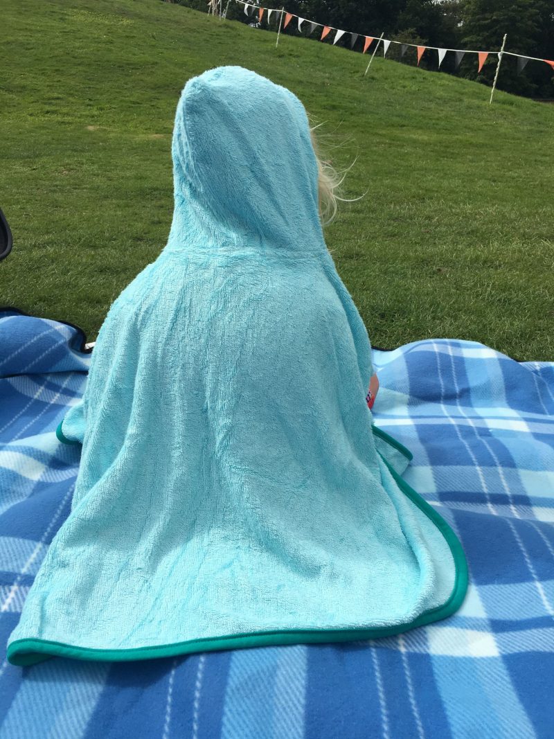 Review: Cuddledry SPF50+ poncho towel