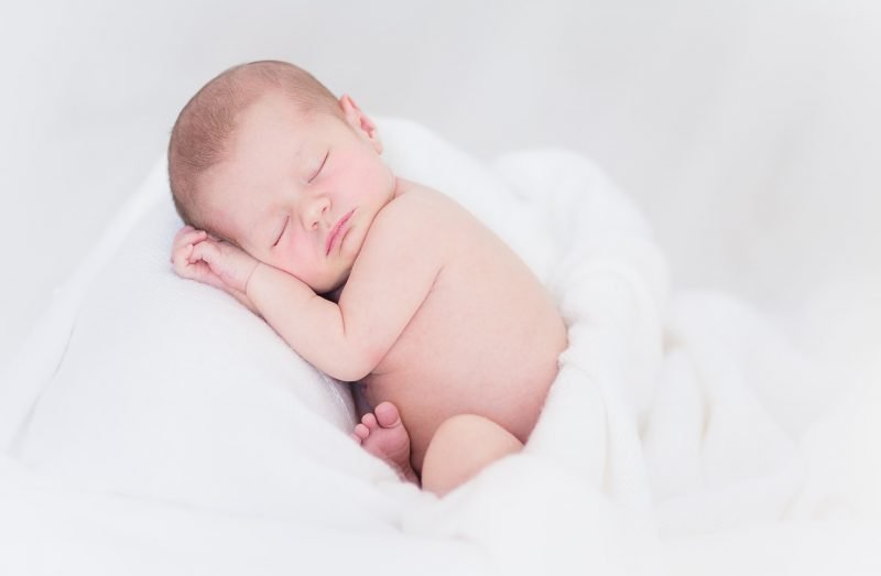 Teaching your baby to sleep in the first six months