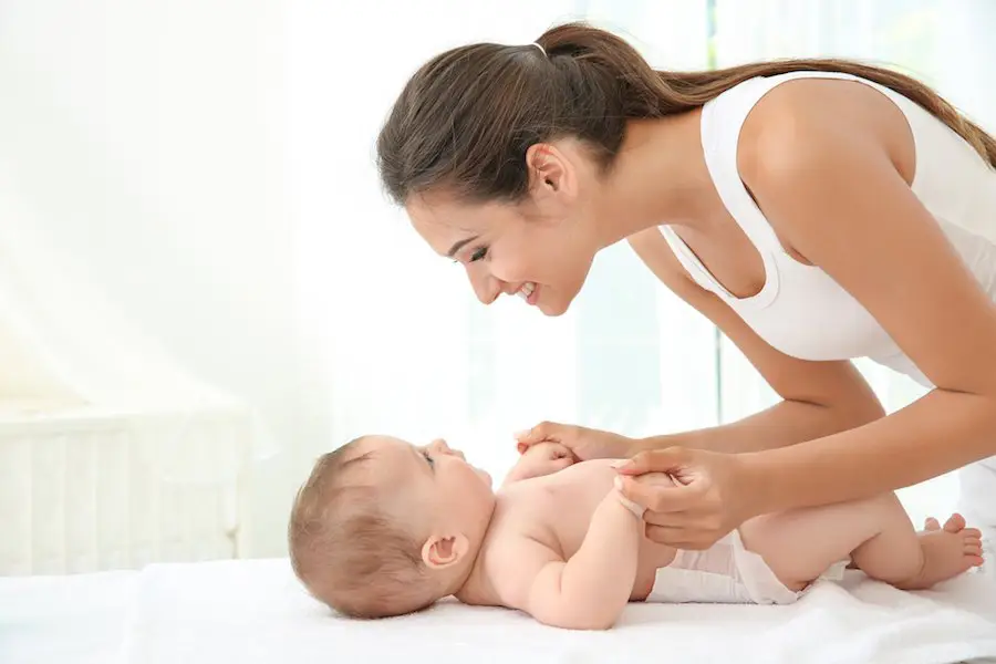 Clever ways to care for your newborn baby's skin