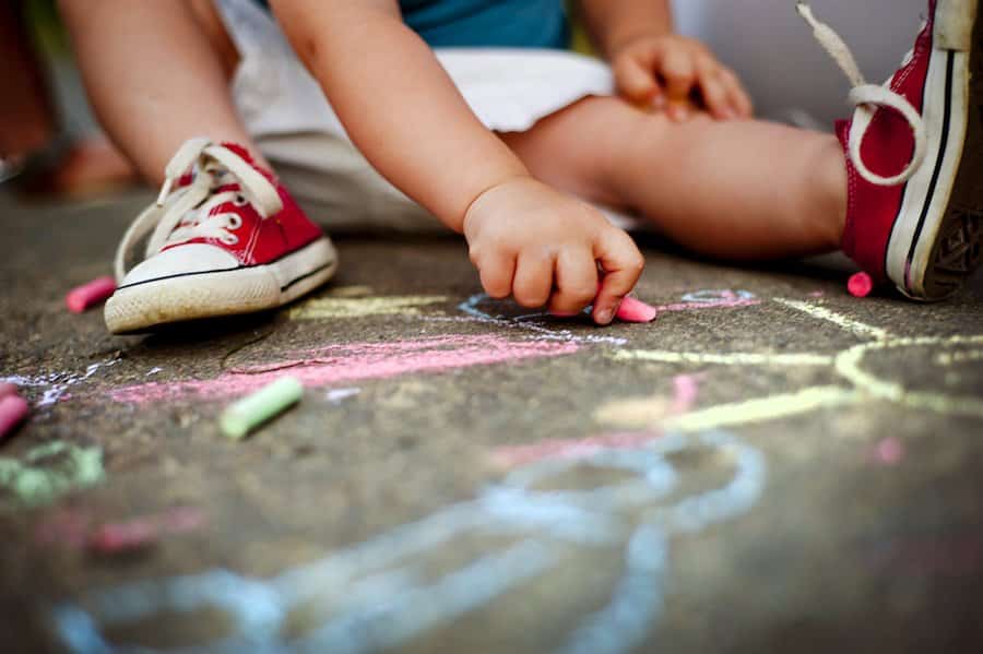 19 low-prep outdoor activities for toddlers 
