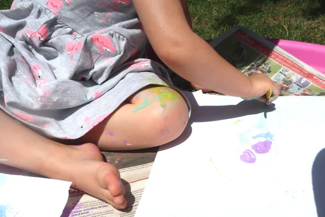 Frozen ice painting craft for pre-school children
