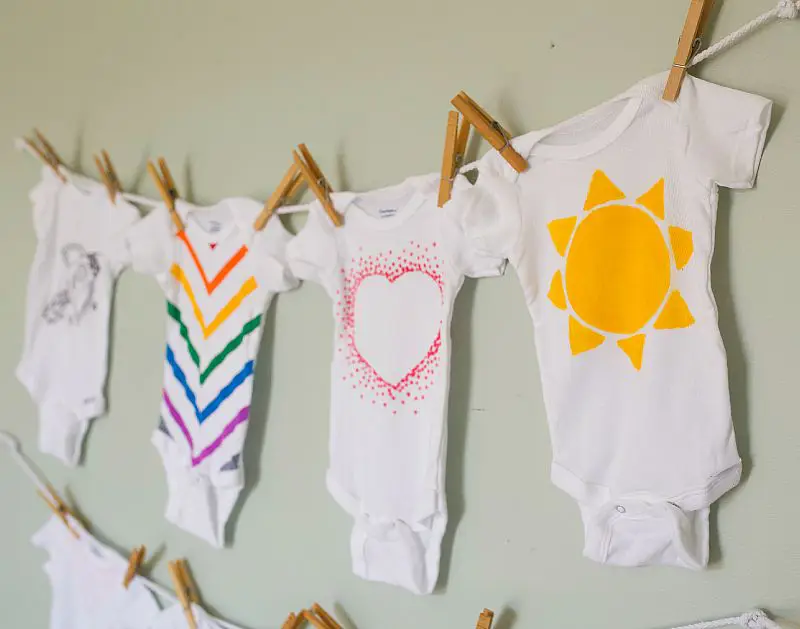 Baby shower activity - onesie decorating with transfers 