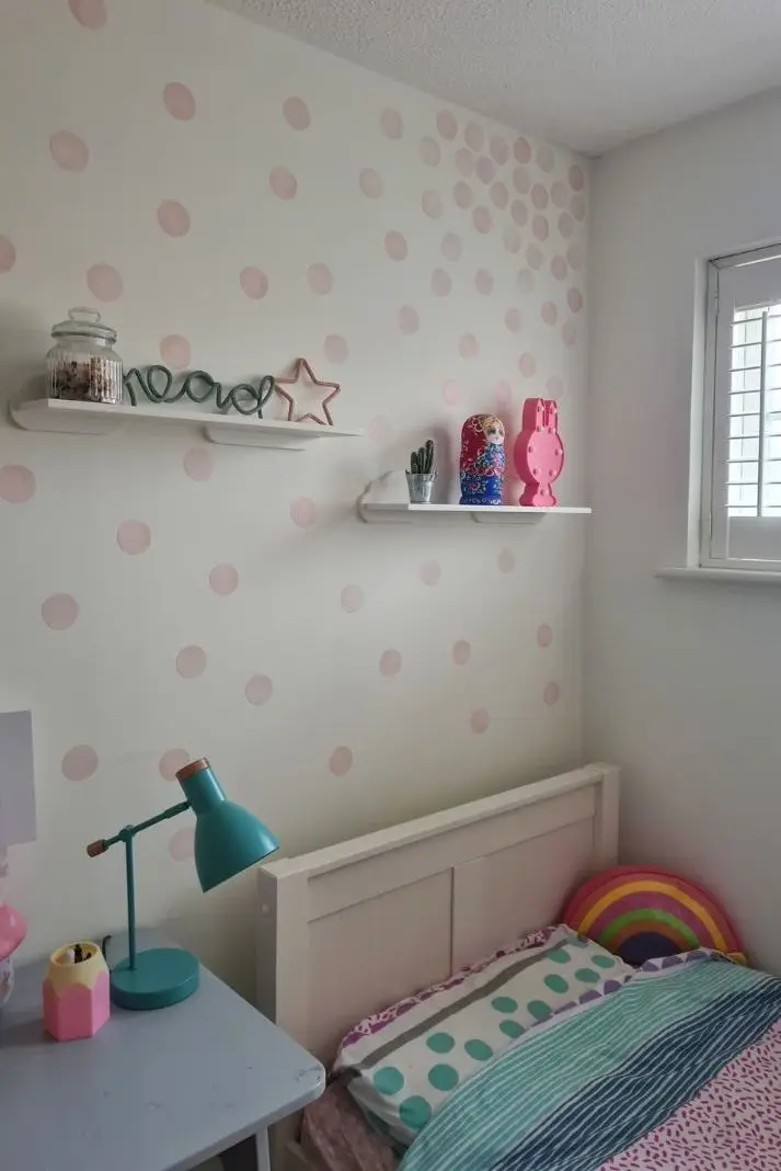 Kids bedroom wall sticker dots cascading from corner of ceiling 