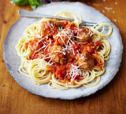 Image for Cooking with kids: Spaghetti & meatballs with hidden veg sauce recipe