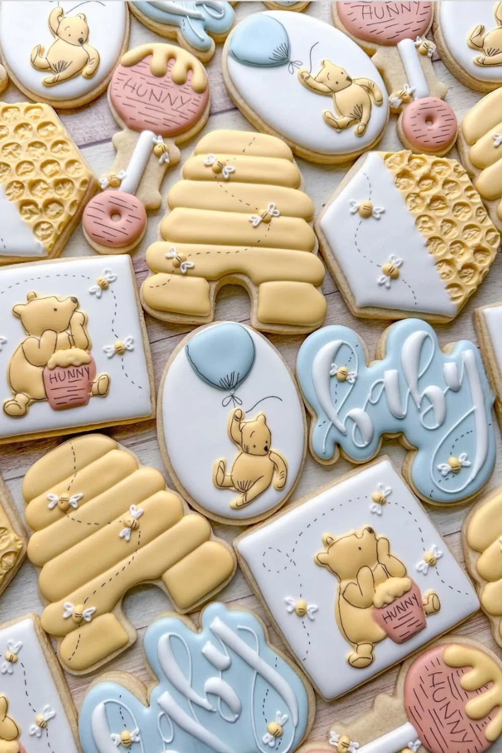 This image has an empty alt attribute; its file name is bee-cookies-baby-shower-winnie-pooh.jpg
