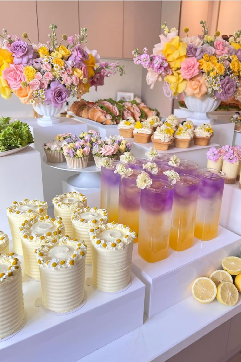 This image has an empty alt attribute; its file name is winnie-pooh-baby-shower-food-floral.jpg